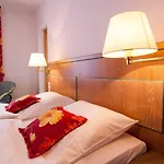 Garni Lehrertal بيت ضيافة 3*