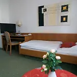 Garni Lehrertal Ουλμ